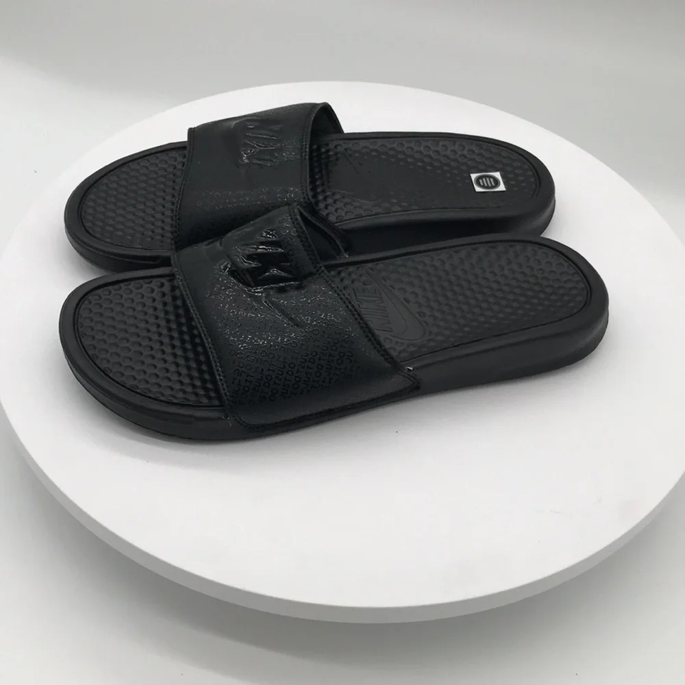 Nike Mens Black Slide Sandals size 10 US
